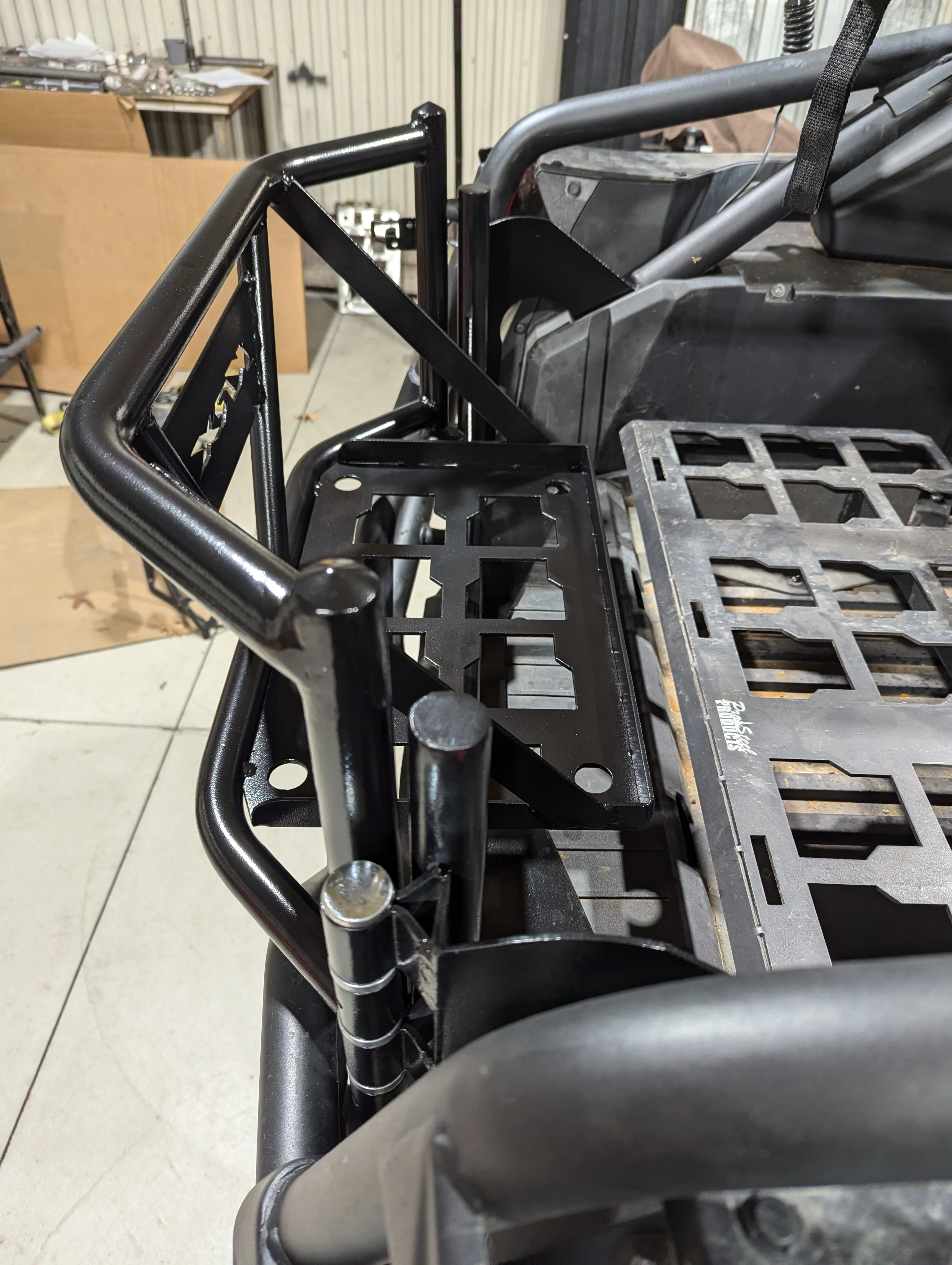 Swing out tailgate with packout Fits with or without OEM rear bumper - Image 6